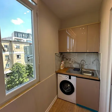 E&b Cosy 8 Centre Apartment